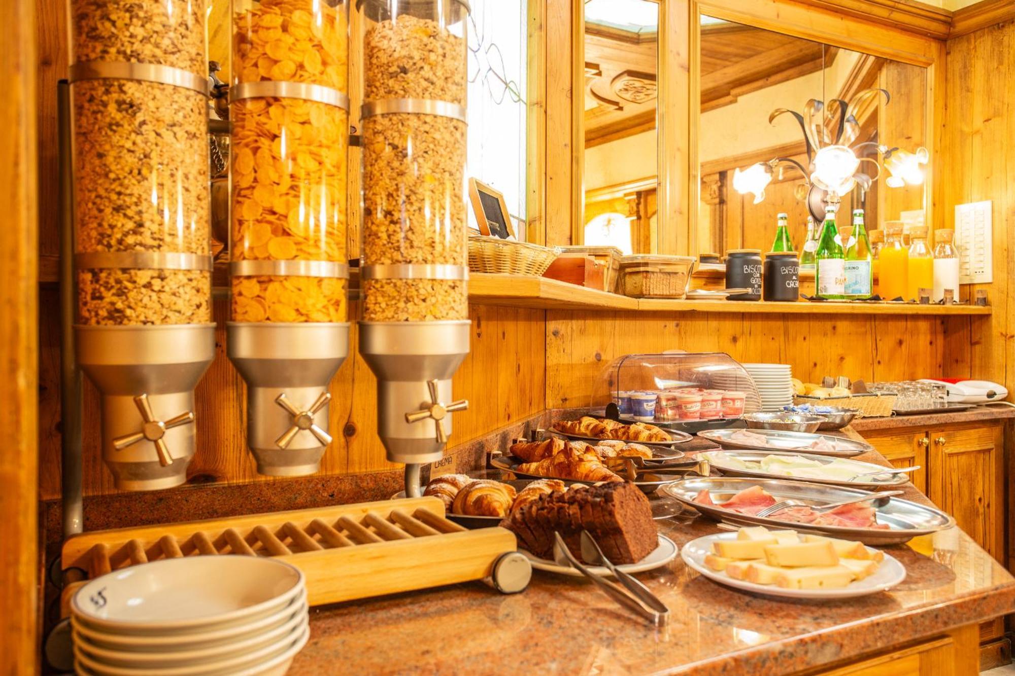 ואלטורננקה Hotel Bijou מראה חיצוני תמונה